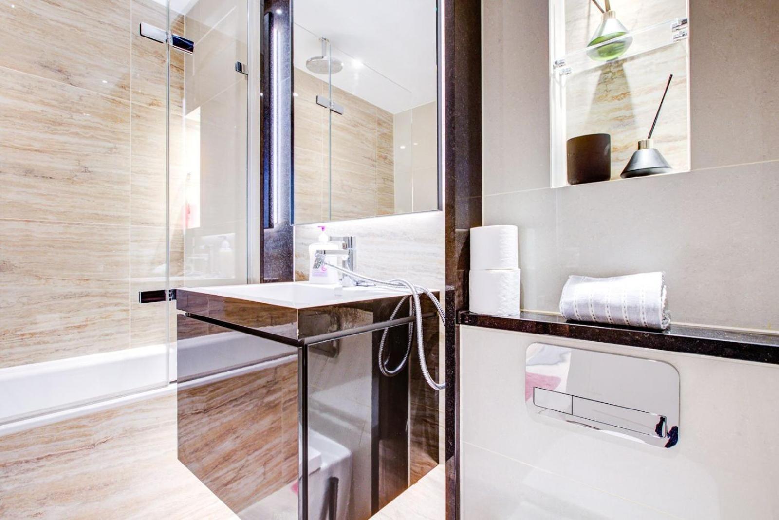 Mayfair Luxury * London